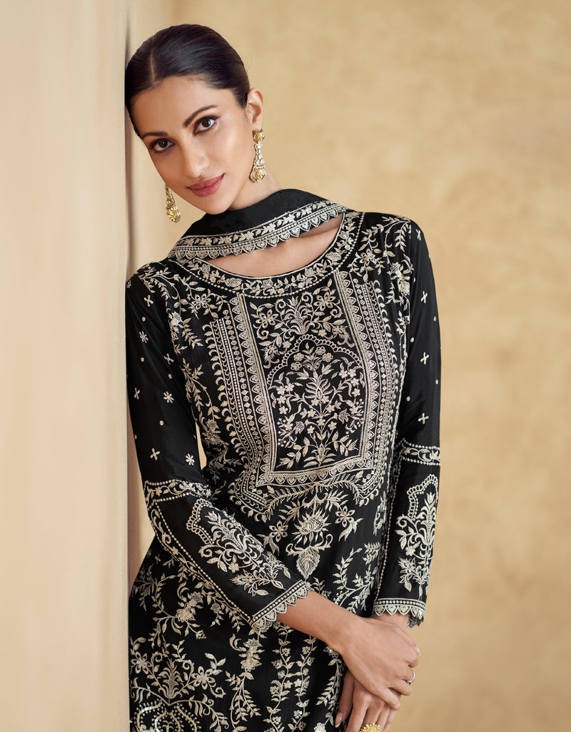 Black Coluer Partywear Embroidery Salwar Kameeez Suit