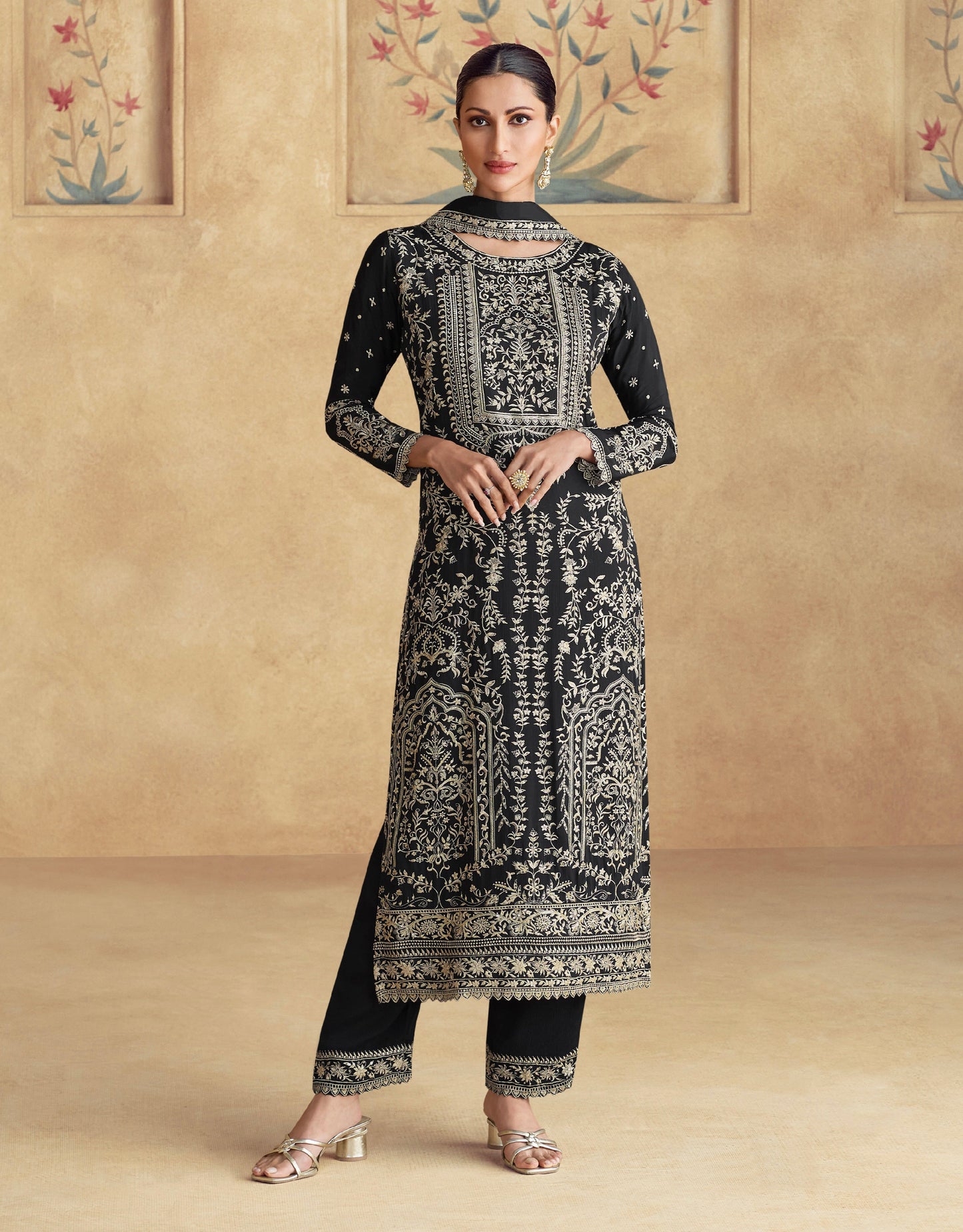 Black Coluer Partywear Embroidery Salwar Kameeez Suit