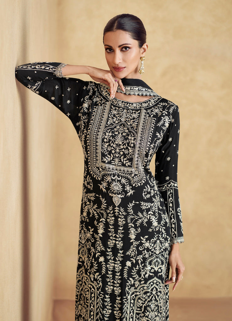 Black Coluer Partywear Embroidery Salwar Kameeez Suit
